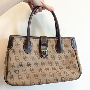 Dooney & Bourke bag